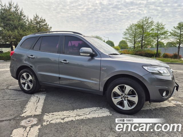 Hyundai Santafe 2012 — photo 3