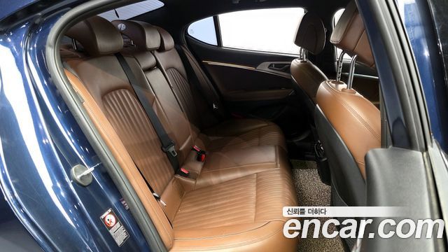 Genesis G70 2018 — photo 17