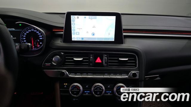 Genesis G70 2018 — photo 20