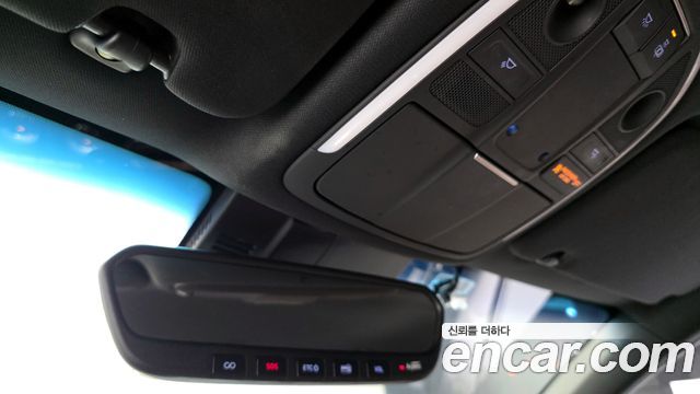 Genesis G70 2018 — photo 22