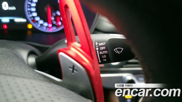 Genesis G70 2018 — photo 25