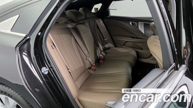 Kia K8 2022 — photo 17