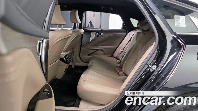 Kia K8 2022 — photo 18