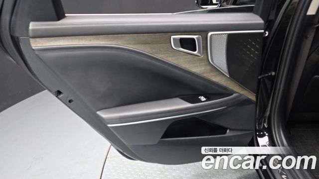 Kia K8 2023 — photo 15