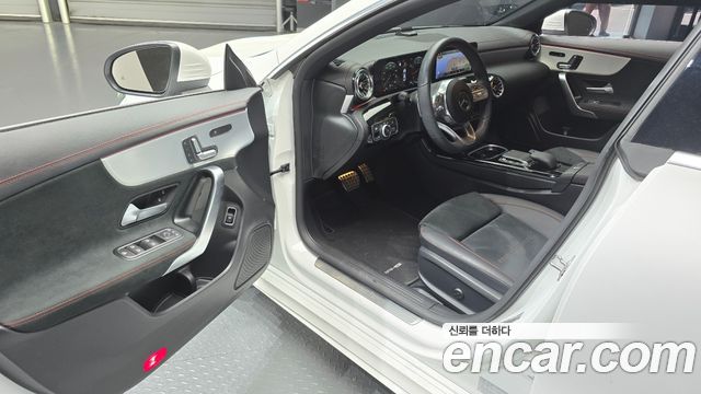 Mercedes-Benz CLA-Class 2023 — photo 10