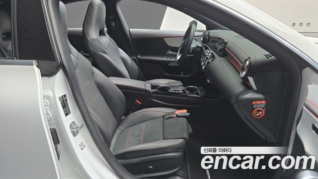 Mercedes-Benz CLA-Class 2023 — photo 11