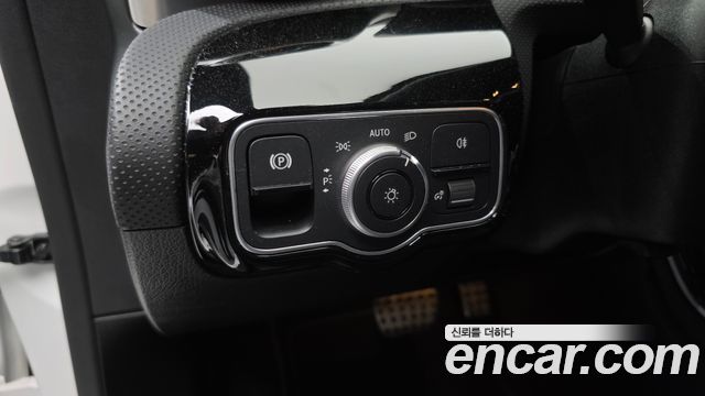 Mercedes-Benz CLA-Class 2023 — photo 17