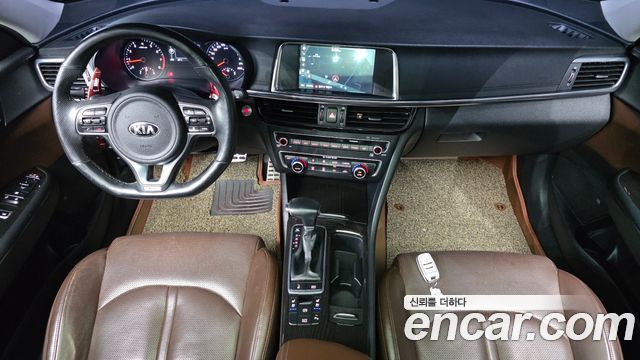 Kia K5 2016 — photo 10