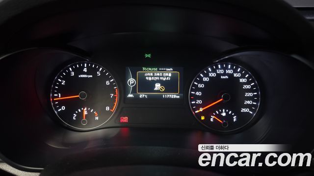 Kia K5 2016 — photo 11