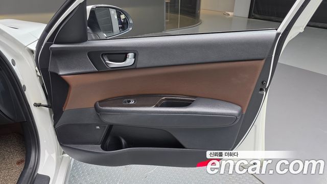 Kia K5 2016 — photo 15