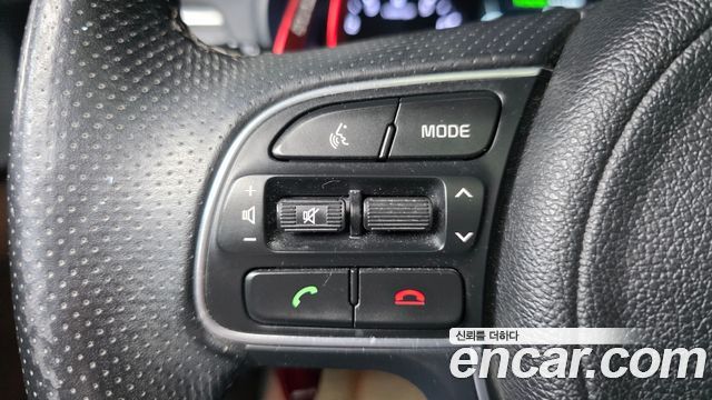 Kia K5 2016 — photo 30