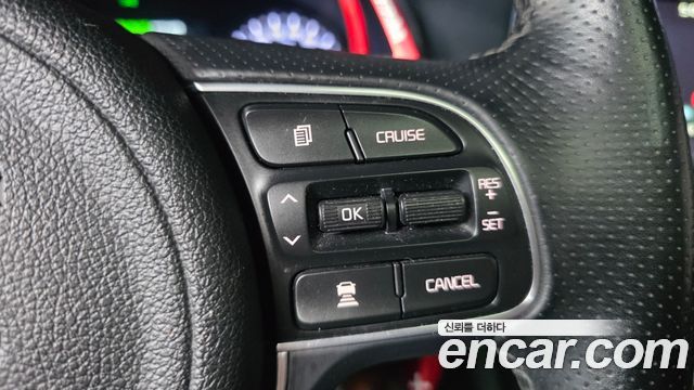 Kia K5 2016 — photo 31