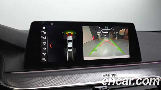 BMW 5-Series 2018 — photo 21