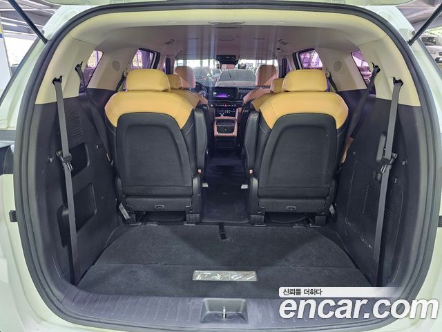 Kia Canival 2021 — photo 6