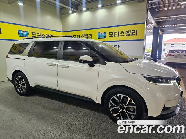 Kia Canival 2021 — photo 8