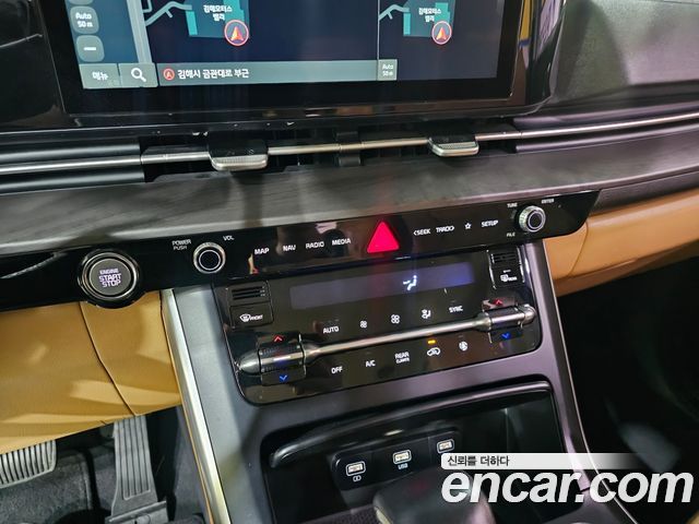 Kia Canival 2021 — photo 15
