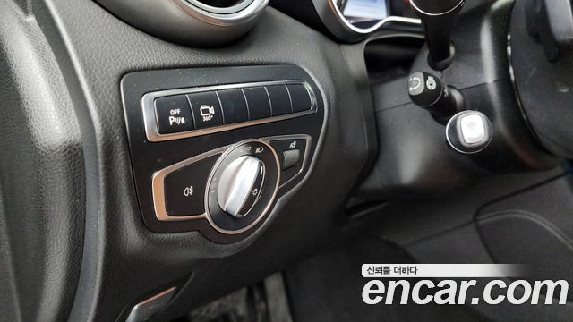 Mercedes-Benz GLC-Class 2017 — photo 16