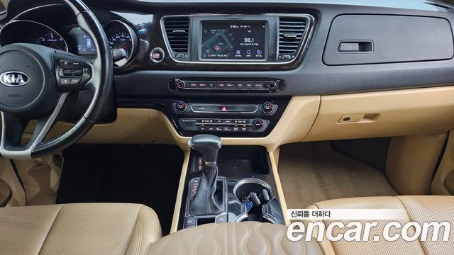Kia Canival 2019 — photo 21