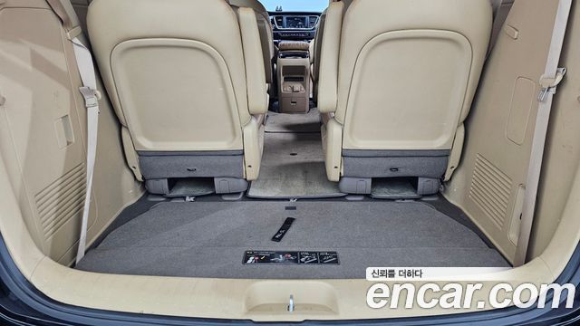 Kia Canival 2019 — photo 23