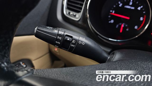 Kia Canival 2019 — photo 28