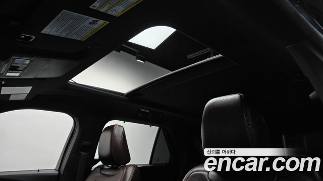 Ford Explorer 2022 — photo 25
