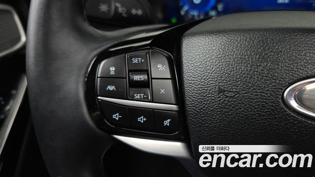 Ford Explorer 2022 — photo 27