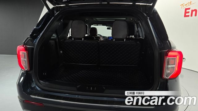 Ford Explorer 2022 — photo 29
