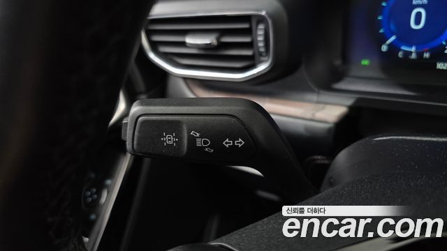 Ford Explorer 2022 — photo 33