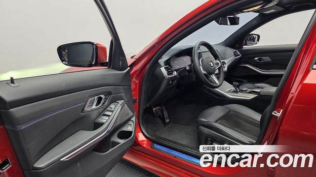 BMW 3-Series 2021 — photo 13
