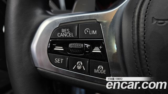 BMW 3-Series 2021 — photo 29