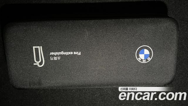 BMW 3-Series 2021 — photo 37