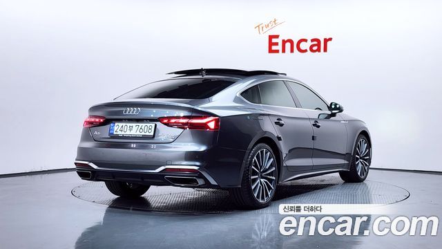 Audi A5 2023 — photo 2