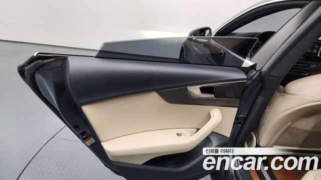 Audi A5 2023 — photo 15