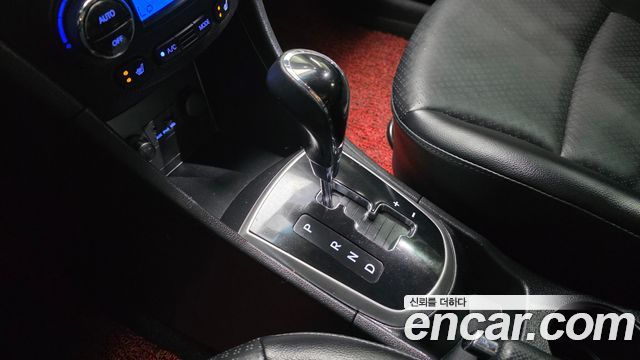 Hyundai Accent 2012 — photo 9