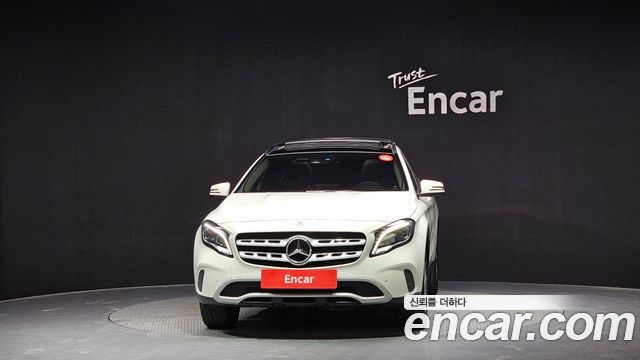 Mercedes-Benz GLA-Class 2018 — photo 3