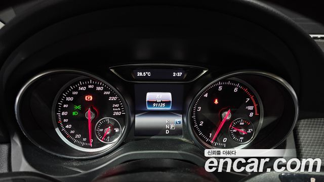Mercedes-Benz GLA-Class 2018 — photo 8