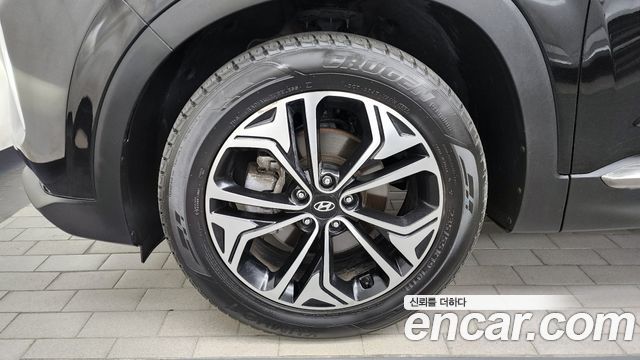 Hyundai Santafe 2019 — photo 5