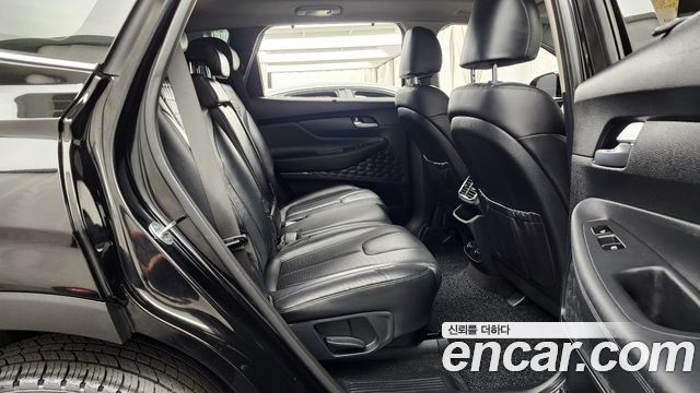 Hyundai Santafe 2019 — photo 12