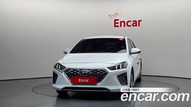 Hyundai Ioniq 2020 — photo 3