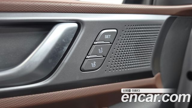 Hyundai Ioniq 2020 — photo 33
