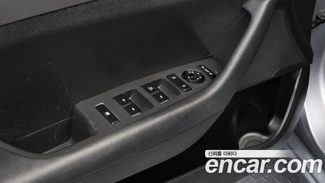 Hyundai Sonata 2015 — photo 16