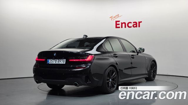 BMW 3-Series 2021 — photo 2