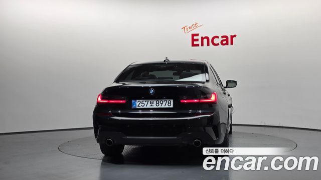 BMW 3-Series 2021 — photo 4
