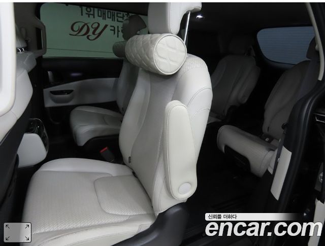 Kia Canival 2021 — photo 11