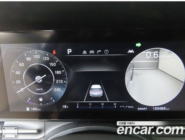 Kia Canival 2021 — photo 12