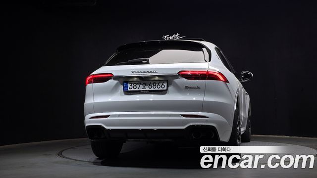 Maserati Grecale 2023 — photo 4