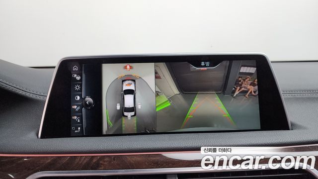 BMW 7-Series 2016 — photo 14