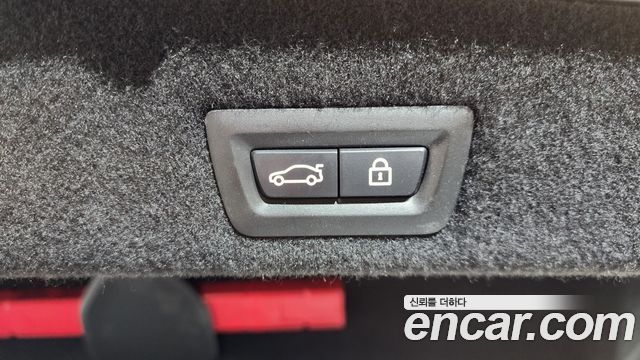 BMW 7-Series 2016 — photo 17