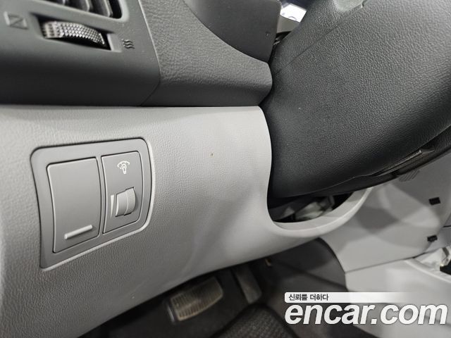 Hyundai AVANTE 2009 — photo 10