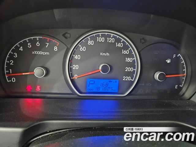 Hyundai AVANTE 2009 — photo 11